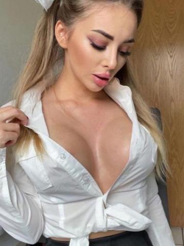 Маргарита Принцесса Брюнетка